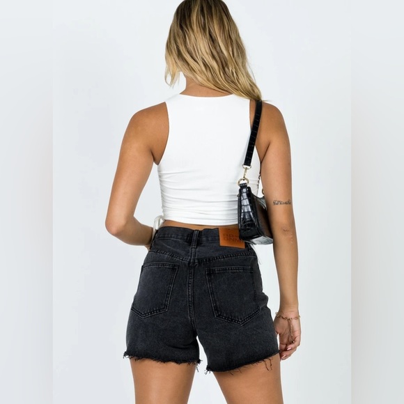 Princess Polly Black Xena Crossover Denim shorts - Size 10 - Picture 7 of 8